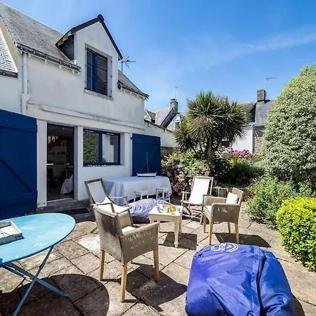 Grande Maison En Plein Coeur Du Bourg Au Calme Avec Jardin Clos, Commerces Port Et A Pied * La Trinité-sur-Mer